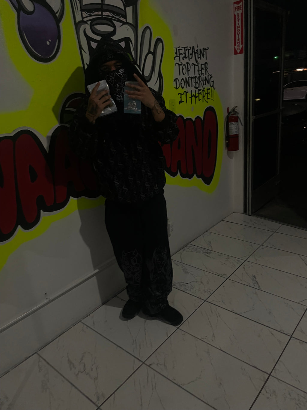 FALLEN ANGELS - GREY