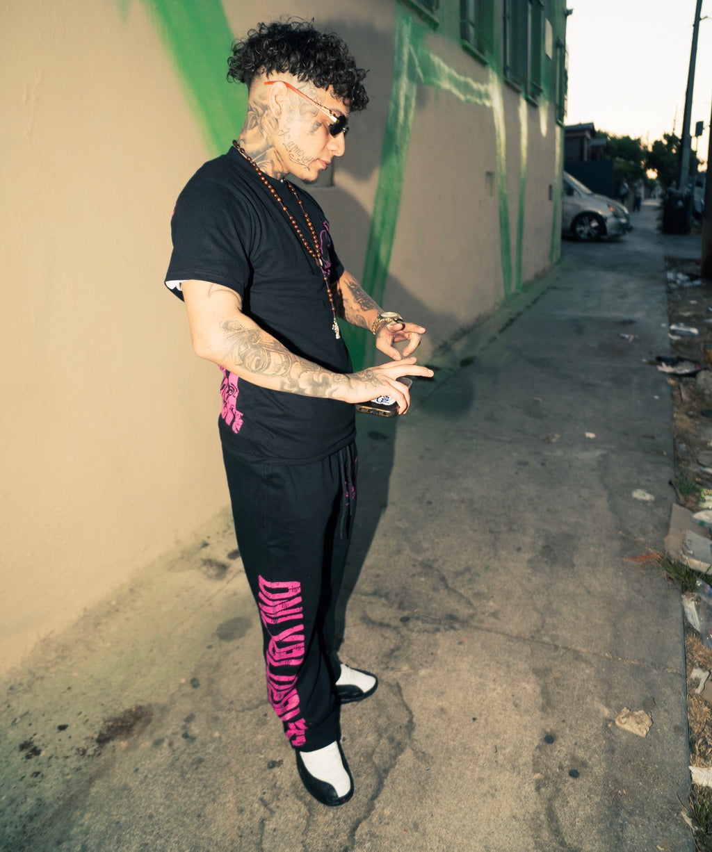 SLIDEWITHCAUTION⚠️ sweats pink v