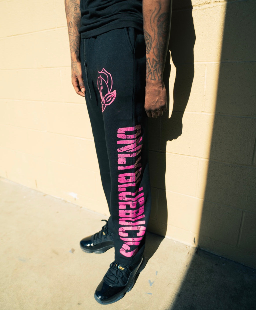 SLIDEWITHCAUTION⚠️ sweats pink v