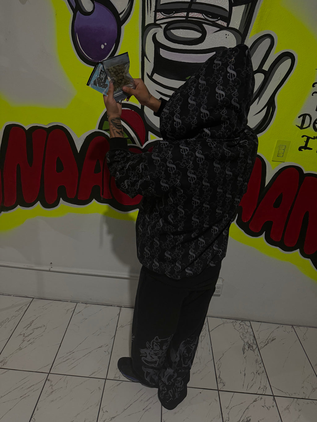 FALLEN ANGELS - GREY