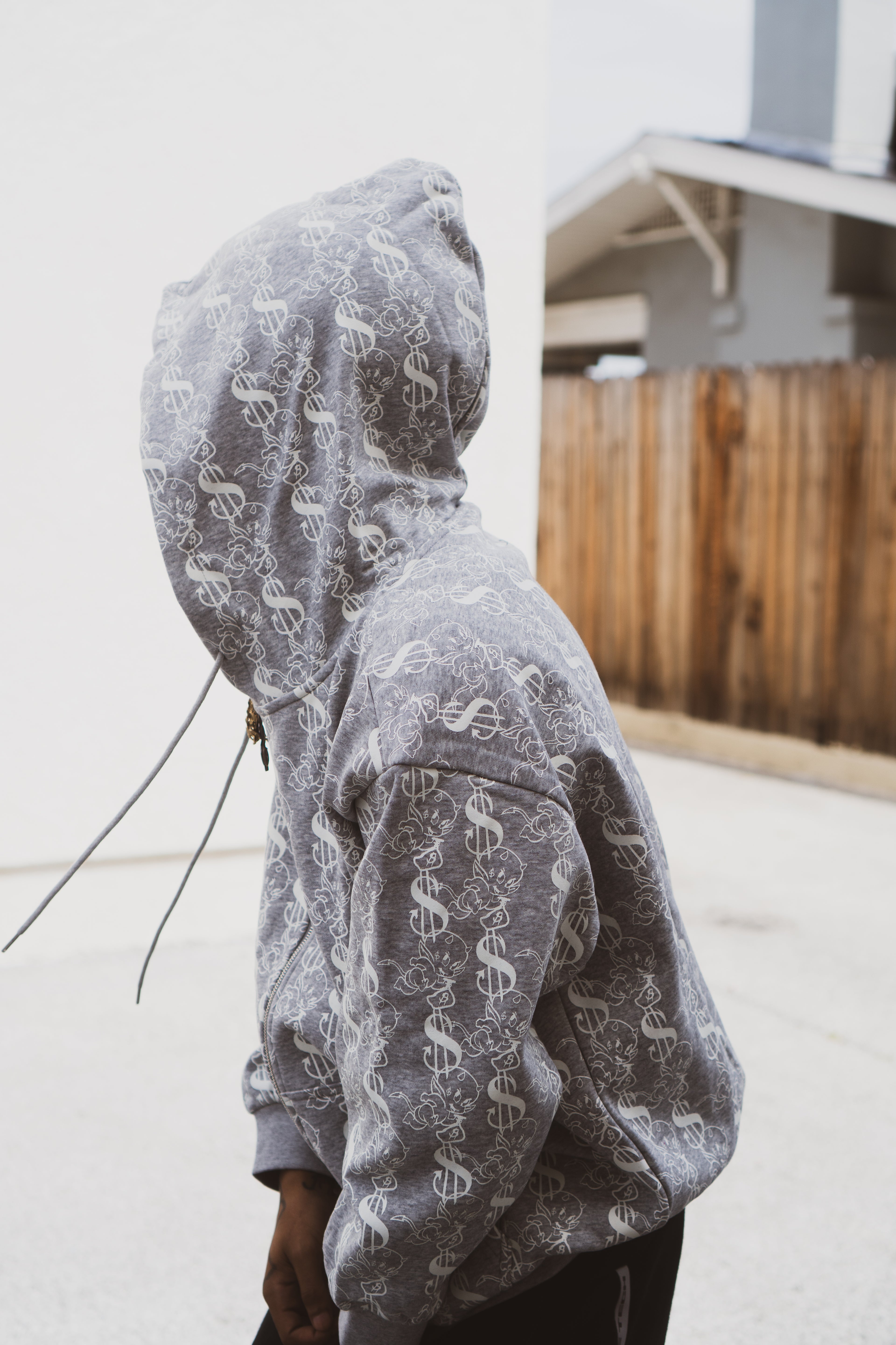 IT'S SNOWING IN LA - GREEN GLOW